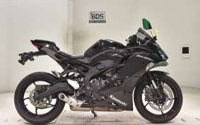 KAWASAKI ZX-25R 2000 ZX250E
