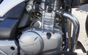 SUZUKI GSR250