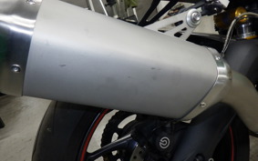 TRIUMPH DAYTONA 675 R 2015