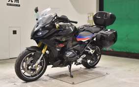 BMW R1250RS
