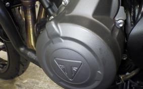 TRIUMPH TRIDENT 660 2023