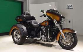 HARLEY FLHTCU TG 1870 2024
