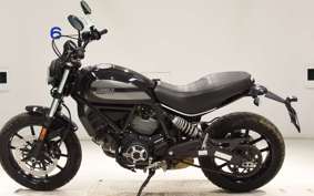 DUCATI SCRAMBLER SIXTY2 2016