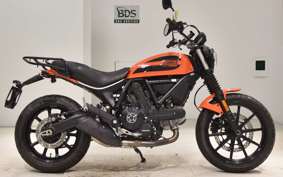 DUCATI SCRAMBLER SIXTY2 2021