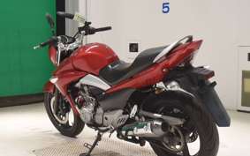 SUZUKI GSR250 2023