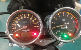 TRIUMPH ROCKET3 2006 TLC103