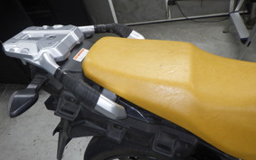 SUZUKI Vｽﾄﾛｰﾑ250