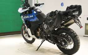 HUSQVARNA ノーデン901 2022