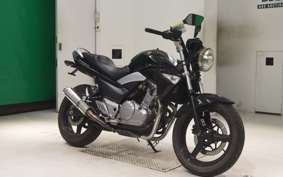 SUZUKI GSR250 1996
