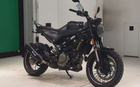 HUSQVARNA SVARTPILEN 125