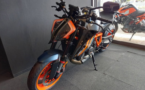 KTM 1290 SUPER DUKE R V3940