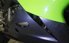 KAWASAKI ZX 10 NINJA R 2004 ZXT00C