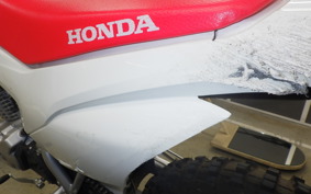 HONDA CRF125F JE03