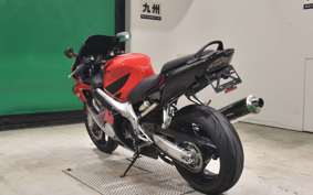 HONDA CBR600F GEN 2 2000 PC35