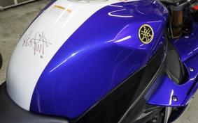 YAMAHA YZF-R1 2012