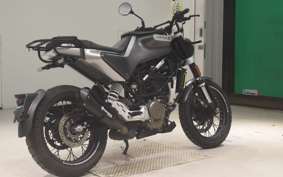 HUSQVARNA SVARTPILEN 125 2023