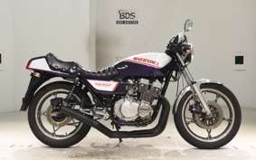 SUZUKI GSX400F 2018