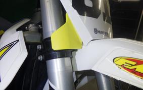 HUSQVARNA FC250 2011