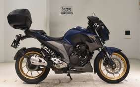 YAMAHA FZS25 2001