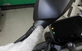 HONDA CB650R E-Clutch 2025 RH17