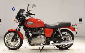 TRIUMPH BONNEVILLE SE 2009