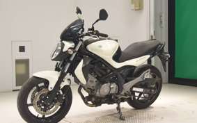 SUZUKI ｸﾞﾗﾃﾞｨｳｽ650 2013