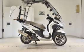 YAMAHA TRICITY 125 SE82J