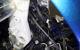 SUZUKI GSR250S