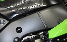 KAWASAKI ZX 10 NINJA R 2014