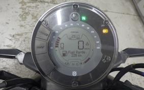 HUSQVARNA SVARTPILEN 125