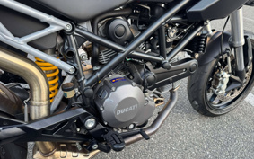 DUCATI  DUCATI  HYPERMOTARD 796 2011 ZDMB101AABB