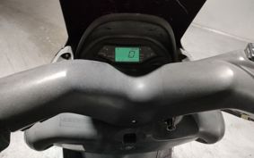 YAMAHA MAJESTY 125 SE27