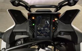 HONDA CRF1000L AFRICA TWIN SD04