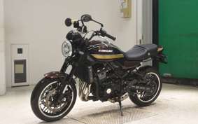 KAWASAKI Z900RS 2025 ZR900K
