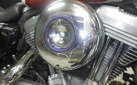 HARLEY XL883LI 2011