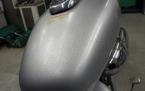 HONDA MAGNA 50 2023 AC13