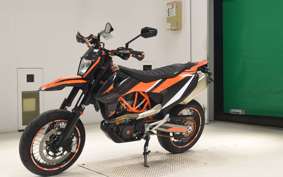 KTM 690 SMC R 2022