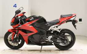 HONDA CBR600RR GEN 3 2009 PC40