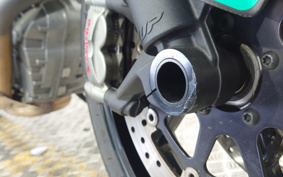 KTM 1290 SUPER DUKE R 2015 V3940