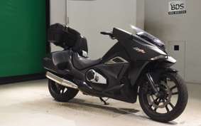 HONDA NM4 VULTUS -01 2014 RC82