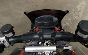 DUCATI STREET FIGHTER V2 2022 3F00AA