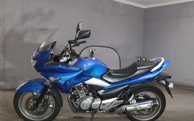 SUZUKI GSR250S GJ55D