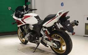 HONDA CB1300SB SUPER BOLDOR A 2006 SC54
