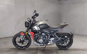 TRIUMPH  TRIUMPH  TRIDENT 660 LGL10U