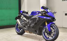 YAMAHA YZF-R1