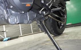 KTM 890 DUKE 2023