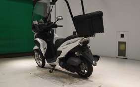 YAMAHA TRICITY 125 ヤネツキ SE82J