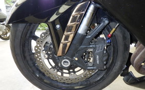KAWASAKI ZZ1400 NINJA R 2009 ZXT40C