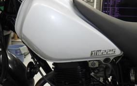 YAMAHA TW225 1996 DG09J