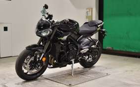 TRIUMPH STREET TRIPLE RS 2026
